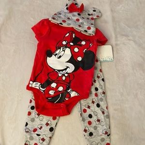 Minnie Mouse Disney outfit